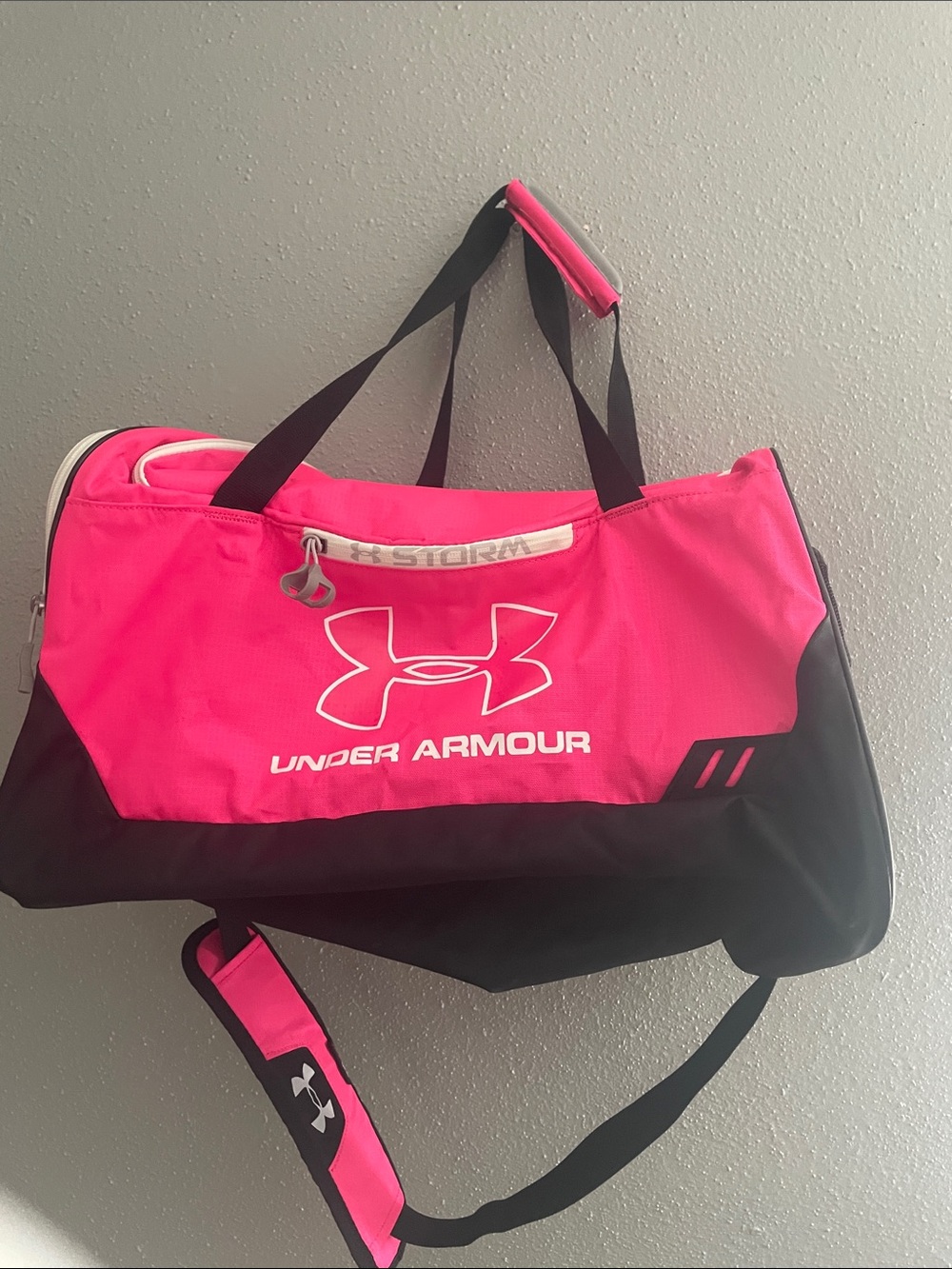 Under Armour Hot Pink and Black Travel Duffle Bag